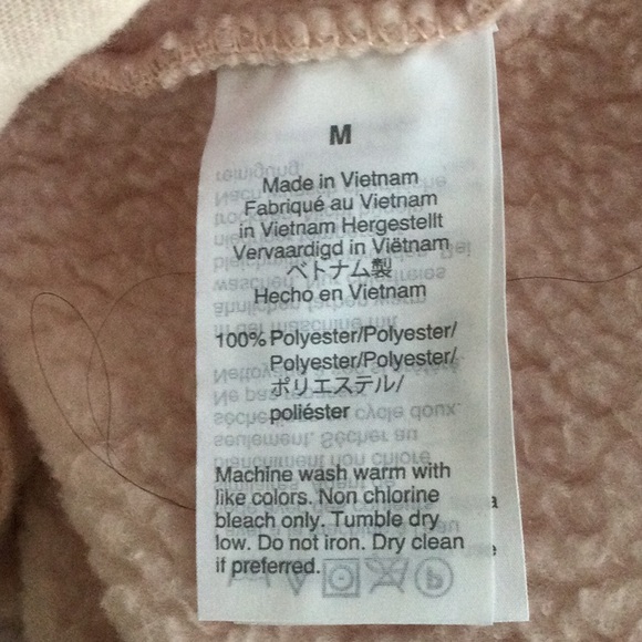 Fleece - Picture 7 of 7